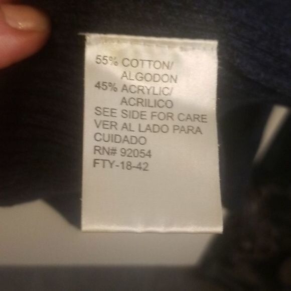 Carolyn Taylor Women's long sleeve Ribbed Sweater - Picture 3 of 3